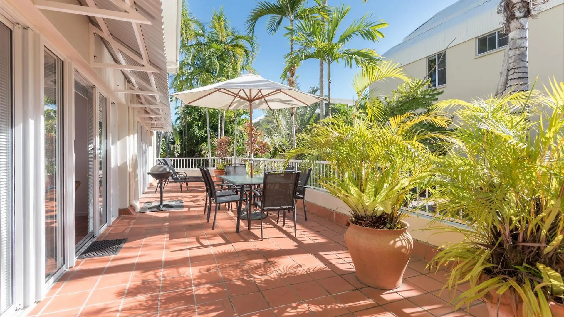 Aparthotel Balboa Apartments Port Douglas
