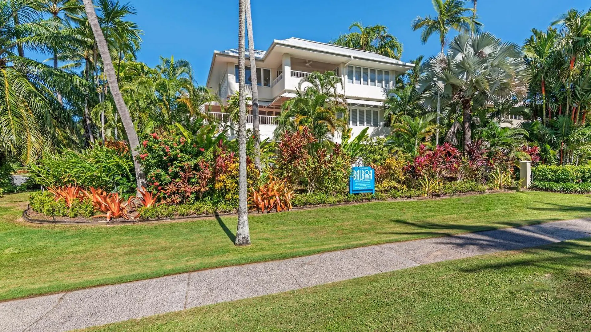 Balboa Apartments Port Douglas Aparthotel