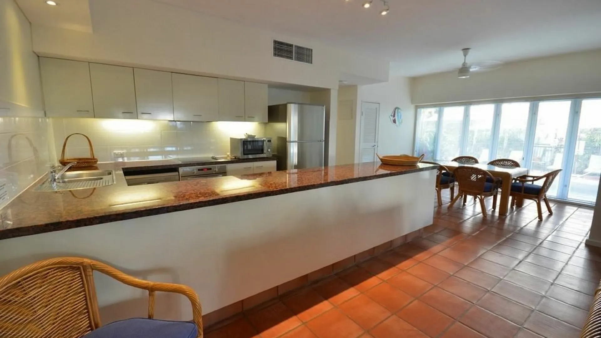 Balboa Apartments Port Douglas 4*,