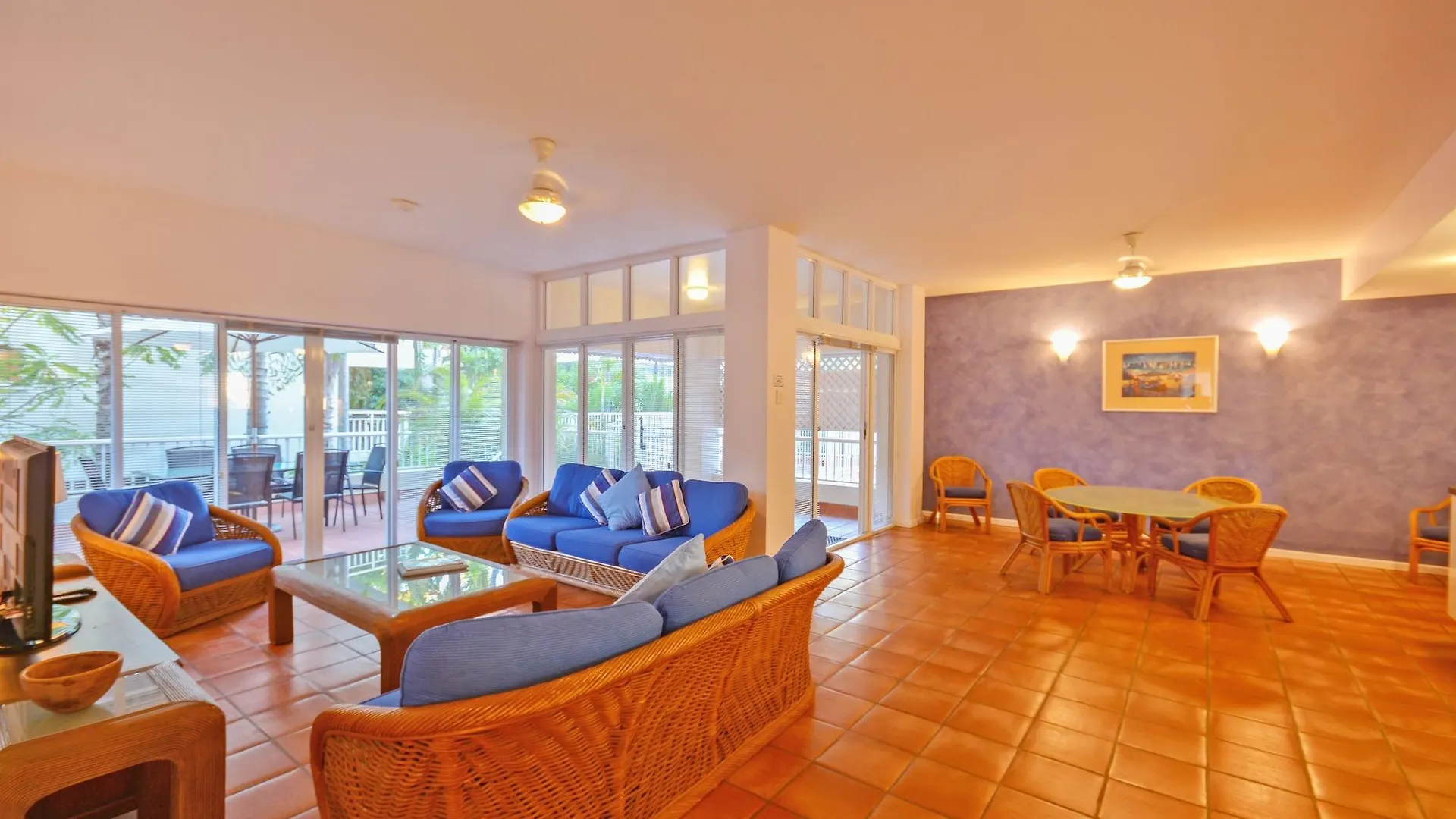 Balboa Apartments Port Douglas