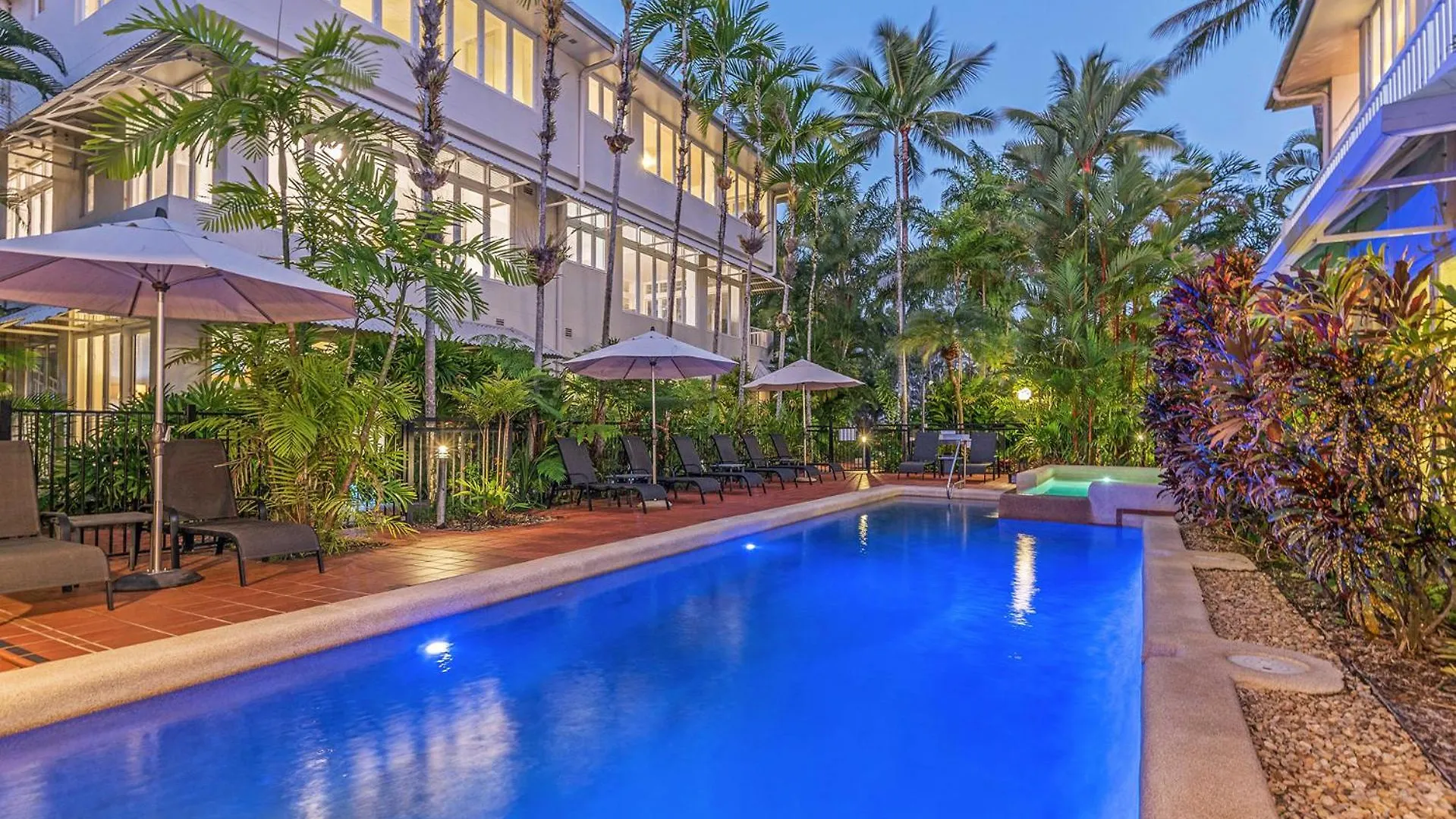 Balboa Apartments Port Douglas