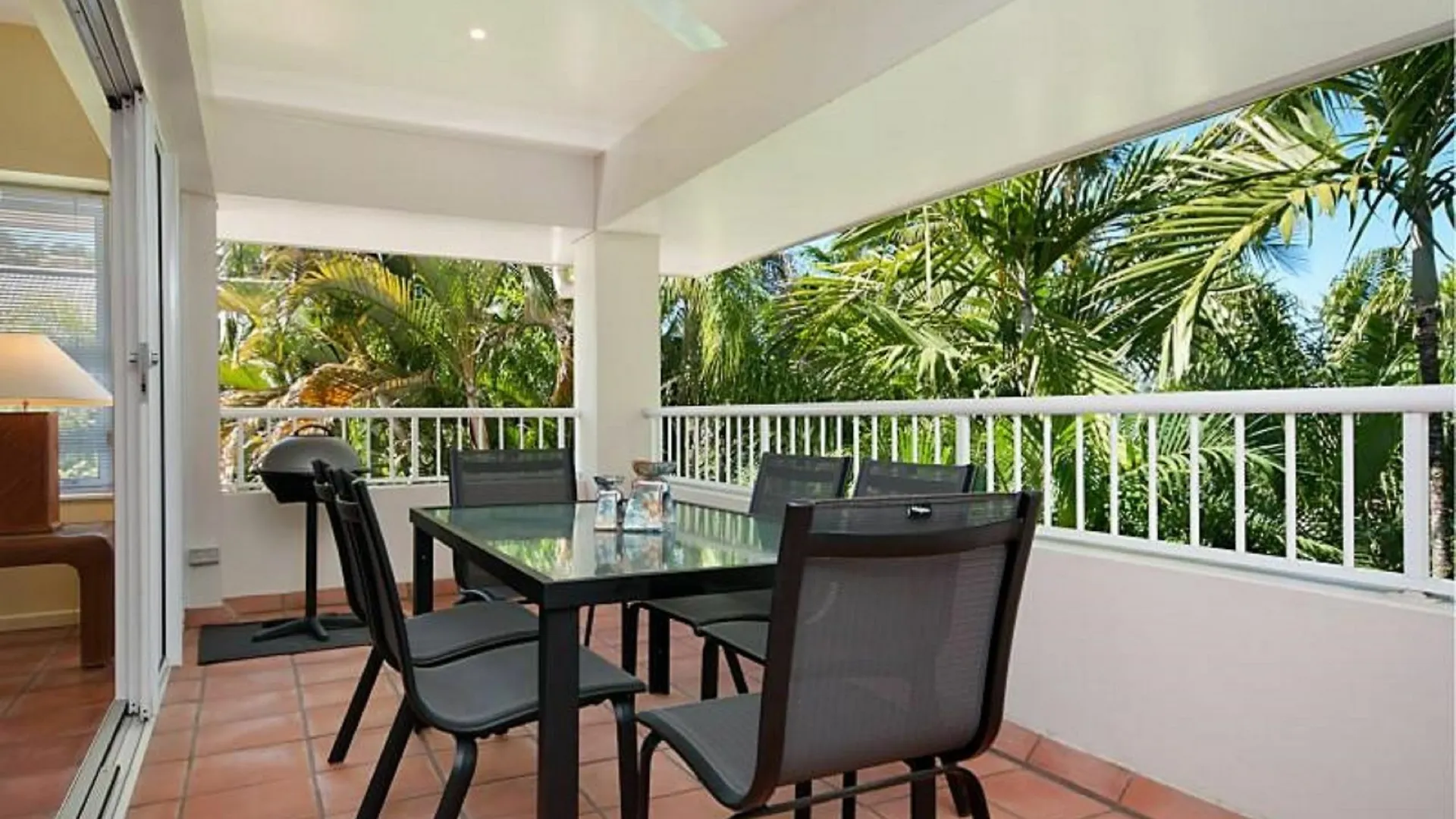 Balboa Apartments Port Douglas