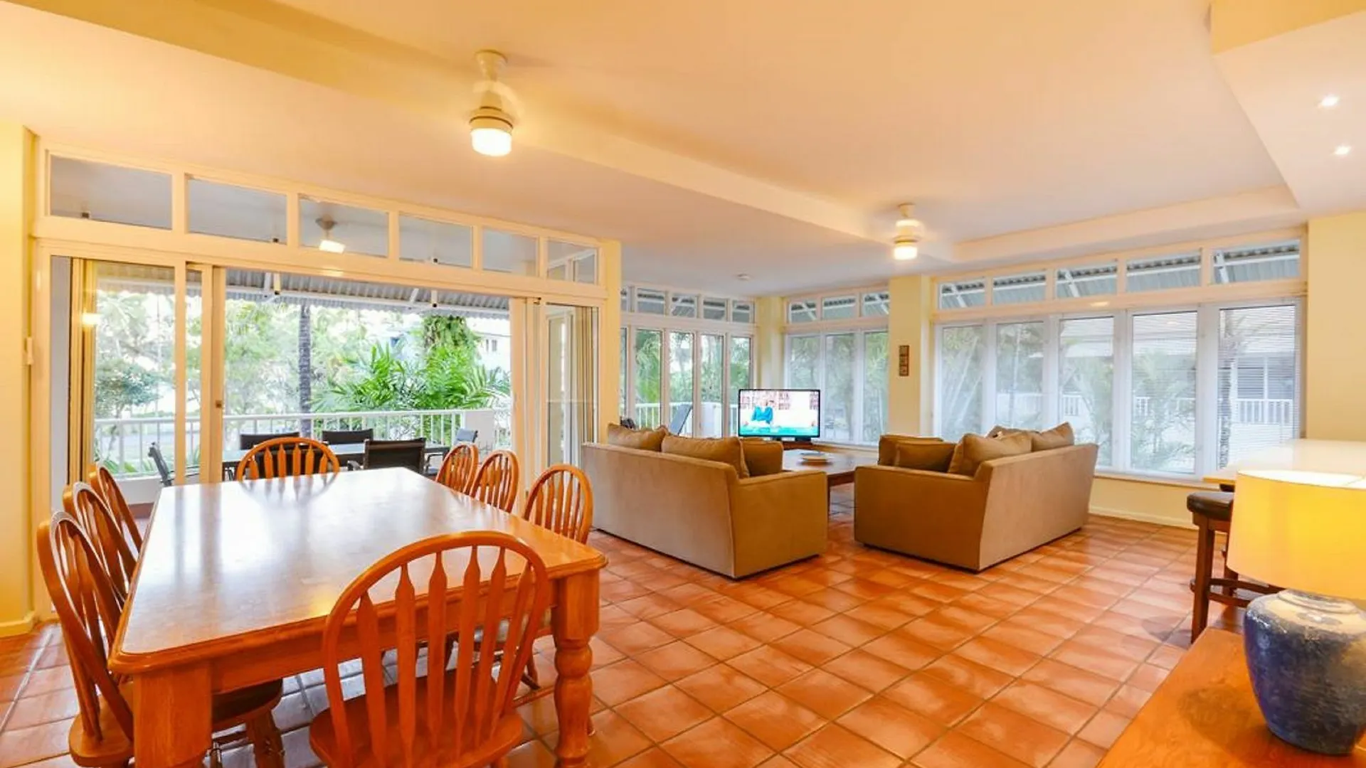 Aparthotel Balboa Apartments Port Douglas